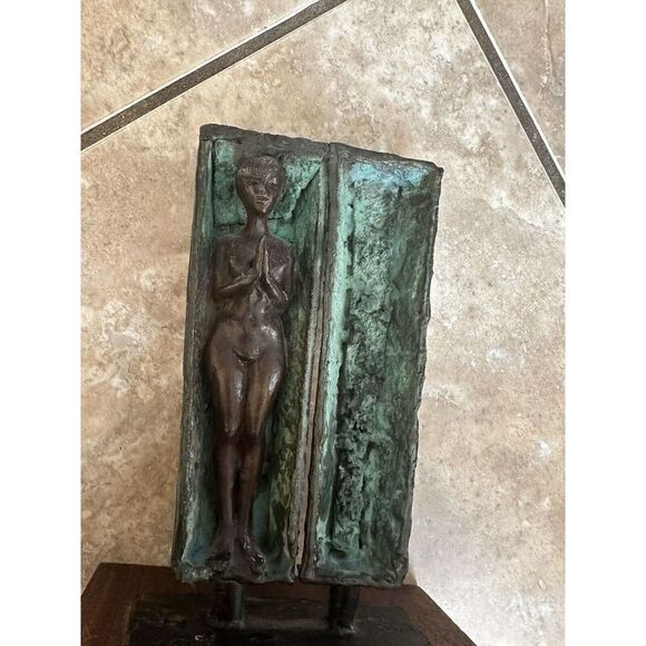 George Gach #205 1966 The Loved One Sculpture Bronze Heavy Authentic Signed - Picture 2 of 4